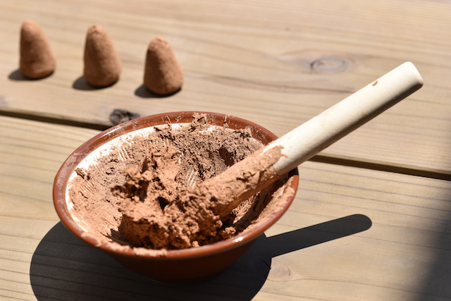 100％天然手作り蚊取り線香を作ってみた-すり鉢乾燥