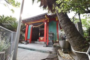 荒平神社鹿屋の海岸の神社神殿