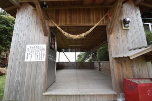 荒平神社神事建物小屋